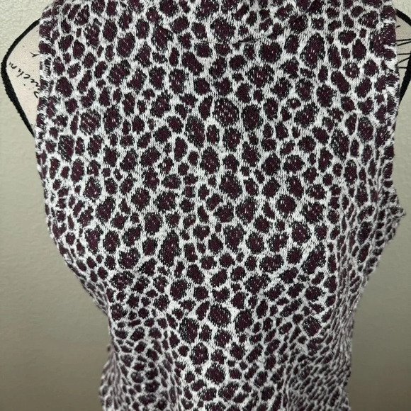 Anthropologie Akemi + Kin Sleeveless Textured Leopard Blouse Mock Neck Size Med - Picture 3 of 11